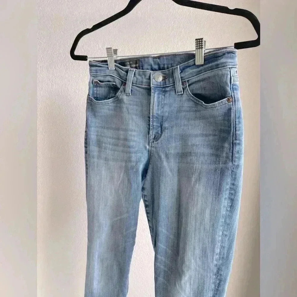 J. Crew High Rise Skinny Jean Medium Wash - Picture 3 of 7